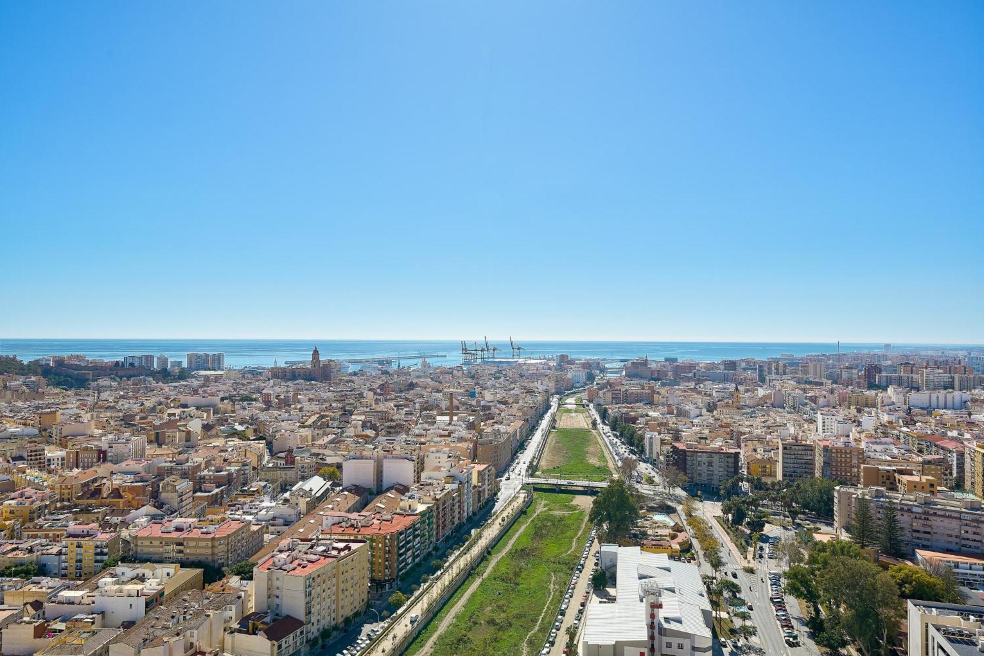 Malaga Skyline By Lovely Rentals ภายนอก รูปภาพ
